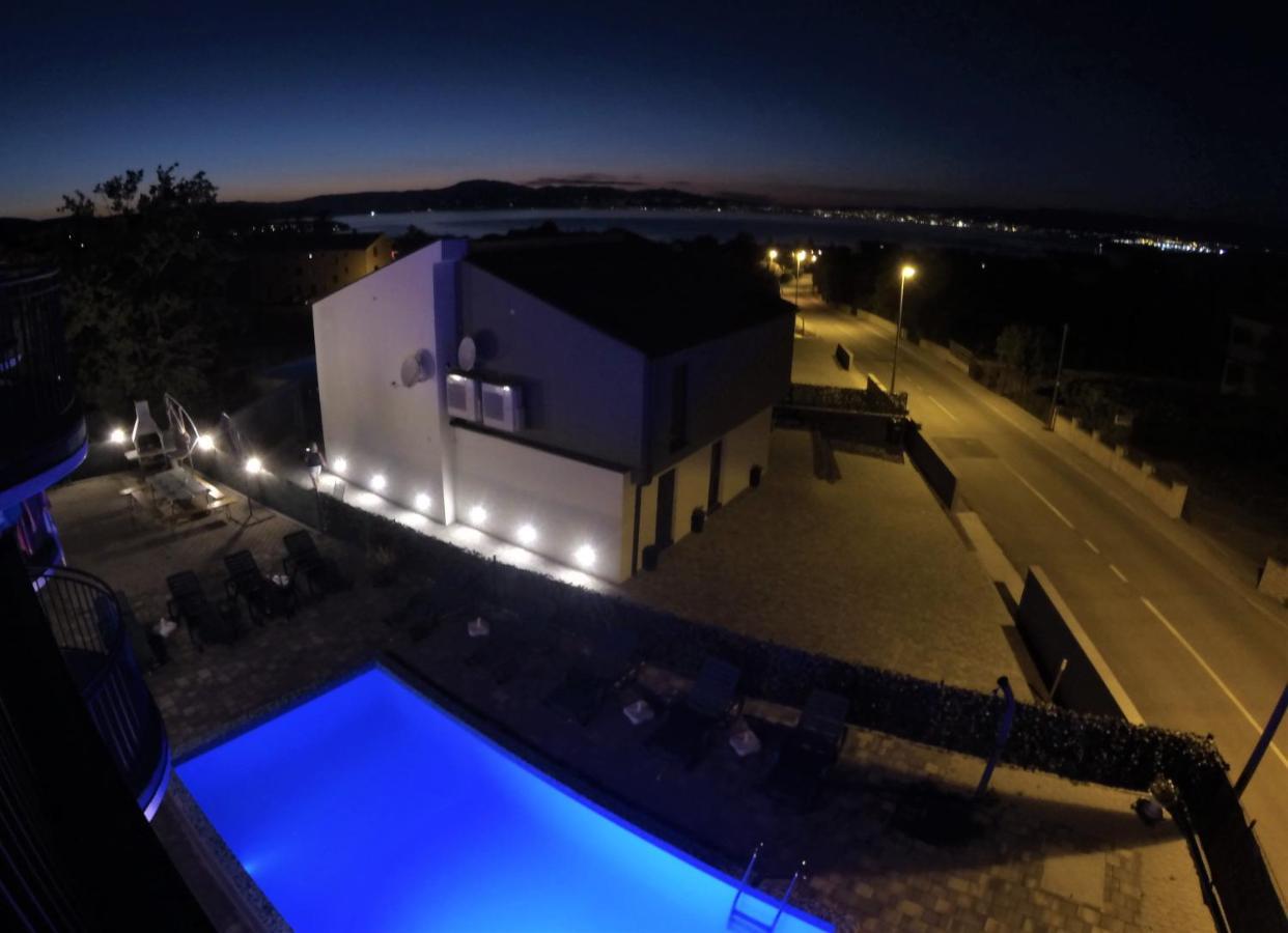 Apartmani Zaric Malinska Exterior foto